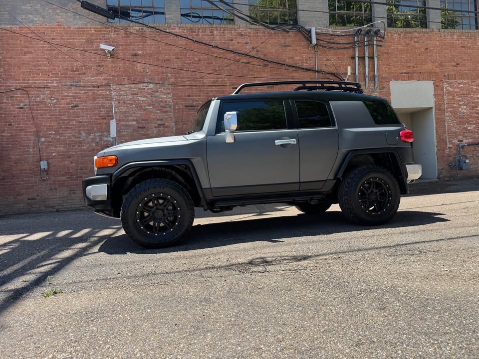 2007 Toyota FJ Cruiser Extreme Adventure 4WD in Denver, CO (photo 2) — photo 2