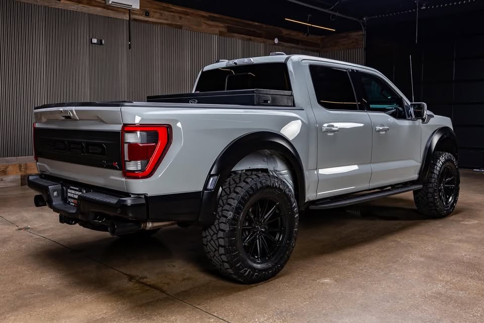 2023 Ford F-150 Raptor R (photo 9) — photo 9