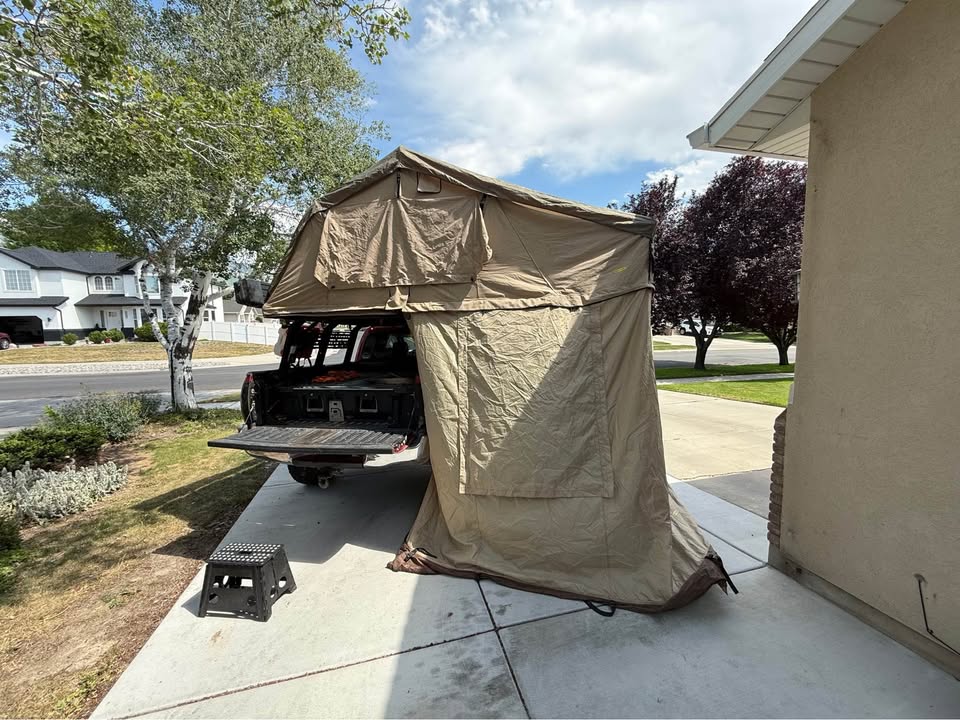 Smittybilt Overlander XL Gen 1 Rooftop Tent in Draper, UT (photo 2) — photo 2