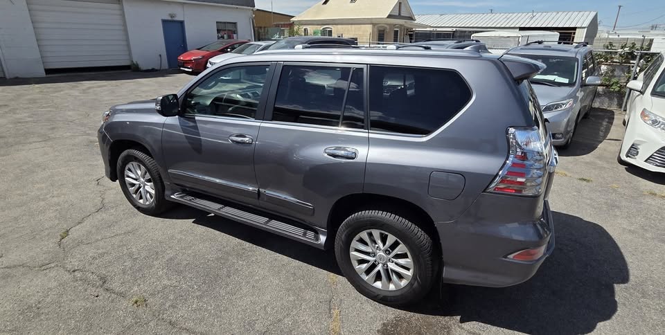 2017 Lexus gx 460 premium in Salt Lake City, UT (photo 4) — photo 4