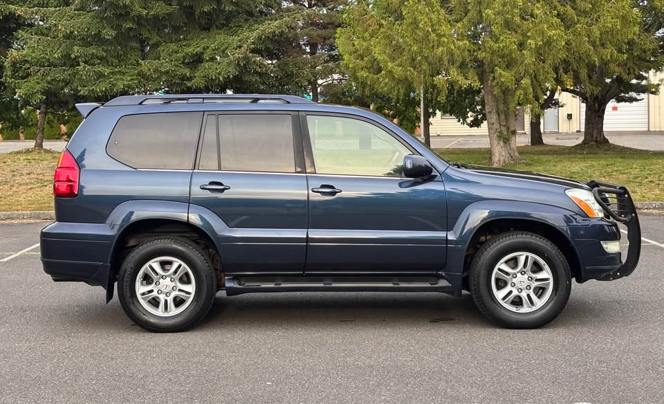 2004 Lexus GX · GX 470 Sport Utility 4D in Tacoma, WA (photo 2) — photo 2