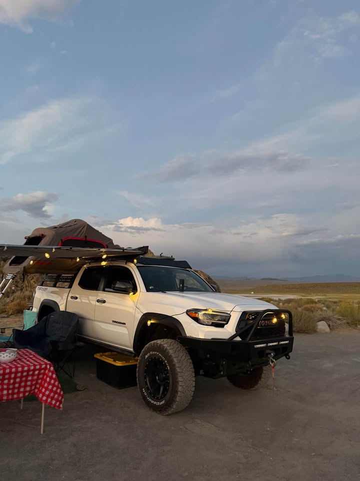 Yakima Skyrise 4 season rooftop tent and rci bed rack in Sacramento, CA (photo 2) — photo 2