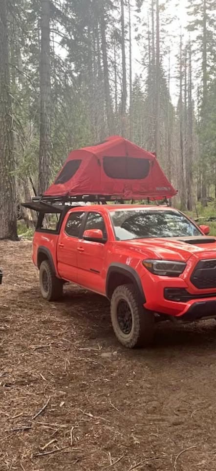 Roof top tent Yakima SKYRISE 3 in Plymouth, CA (photo 1) — photo 1
