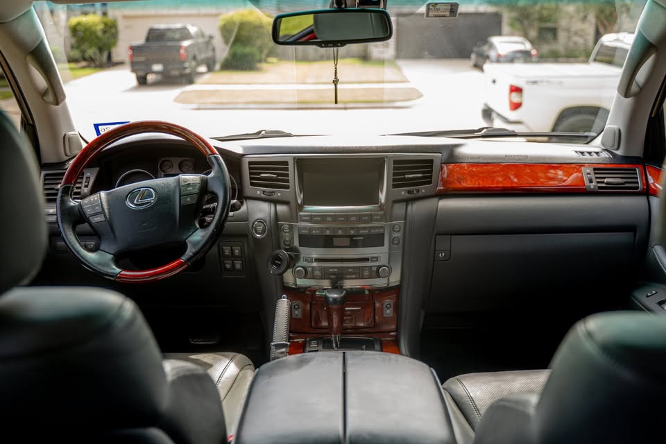 2010 Lexus LX in Fulshear, TX (photo 12) — photo 12