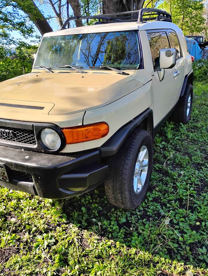 2008 Toyota FJ Cruiser · Sport Utility 2D (photo 1) — photo 1