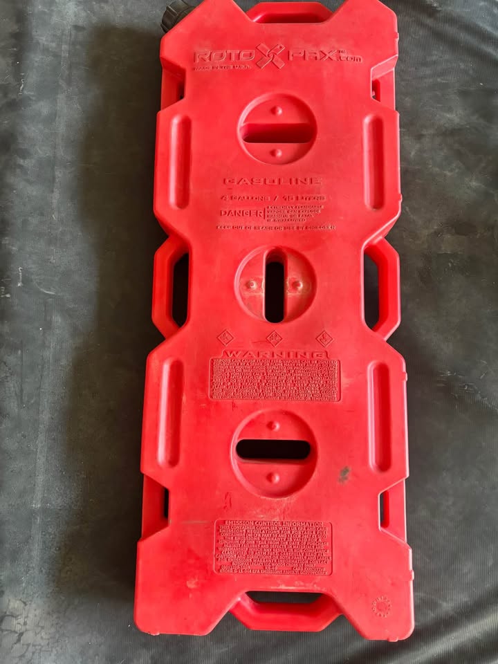 ROTOPAX 4 Gallon Gasoline (photo 4) — photo 4