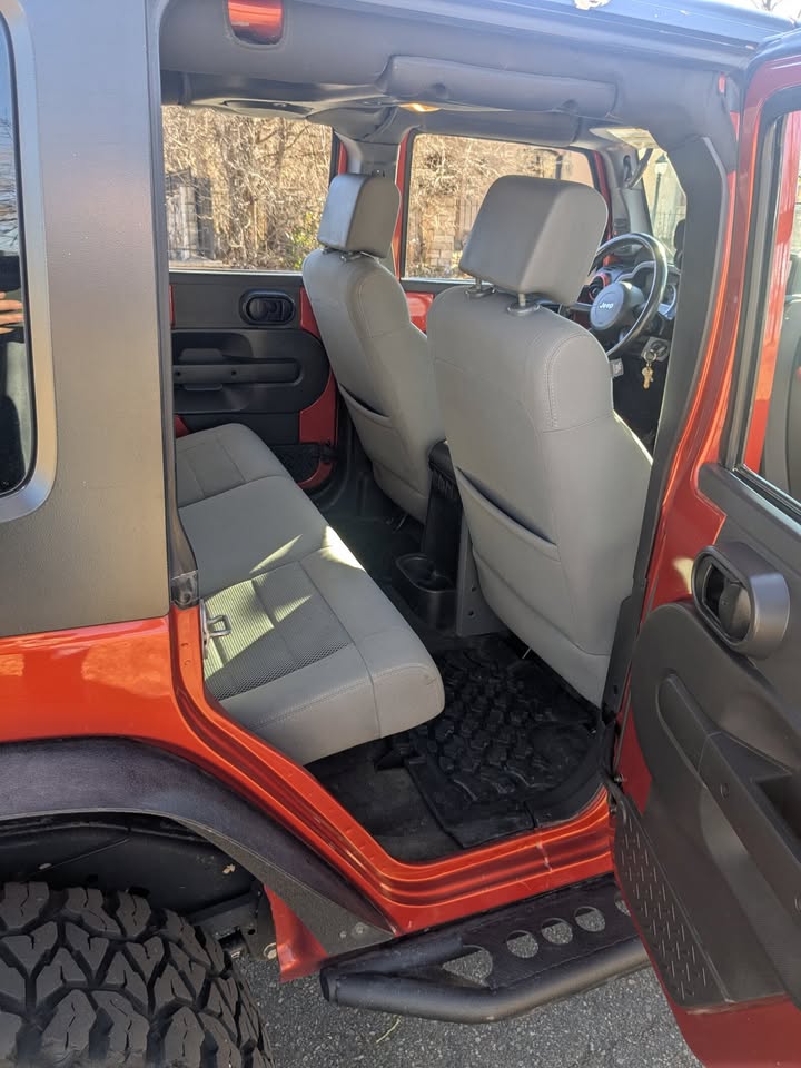 2009 Jeep Wrangler · Unlimited Rubicon Sport Utility 4D (photo 12) — photo 12