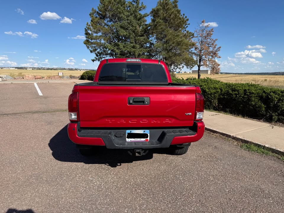 2018 Toyota Tacoma in Colorado Springs, CO (photo 12)