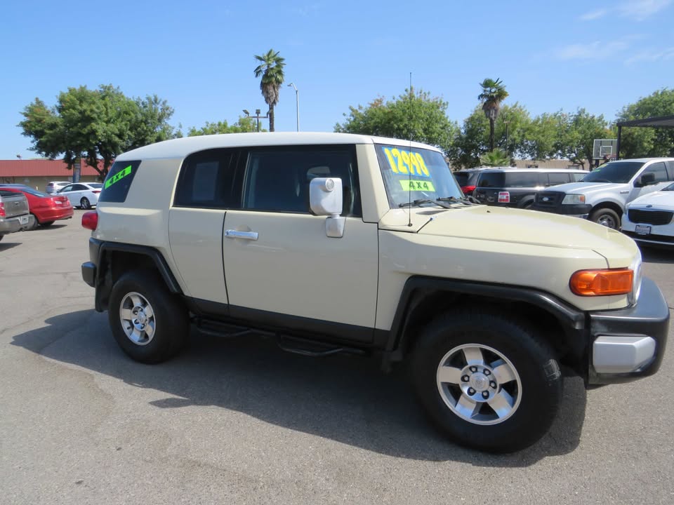 2008 Toyota FJ CRUISER in Modesto, CA (photo 4) — photo 4