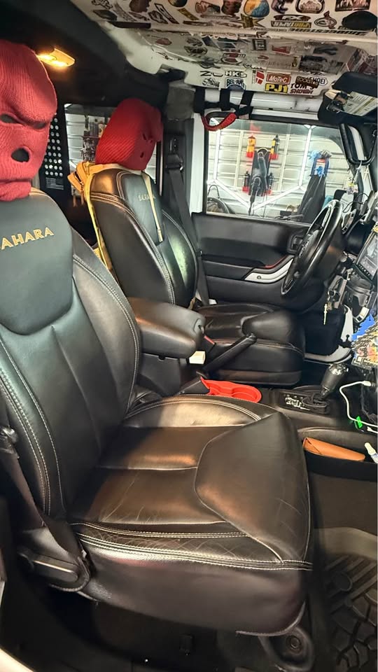 2013 Jeep Wrangler · Unlimited Sahara Sport Utility 4D in Commerce City, CO (photo 9) — photo 9