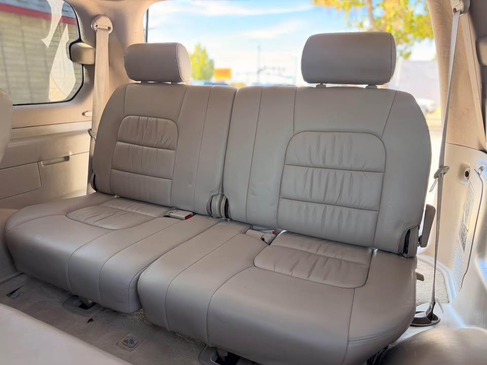 2004 Lexus LX 470 Sport Utility 4D in Boise, ID (photo 11) — photo 11
