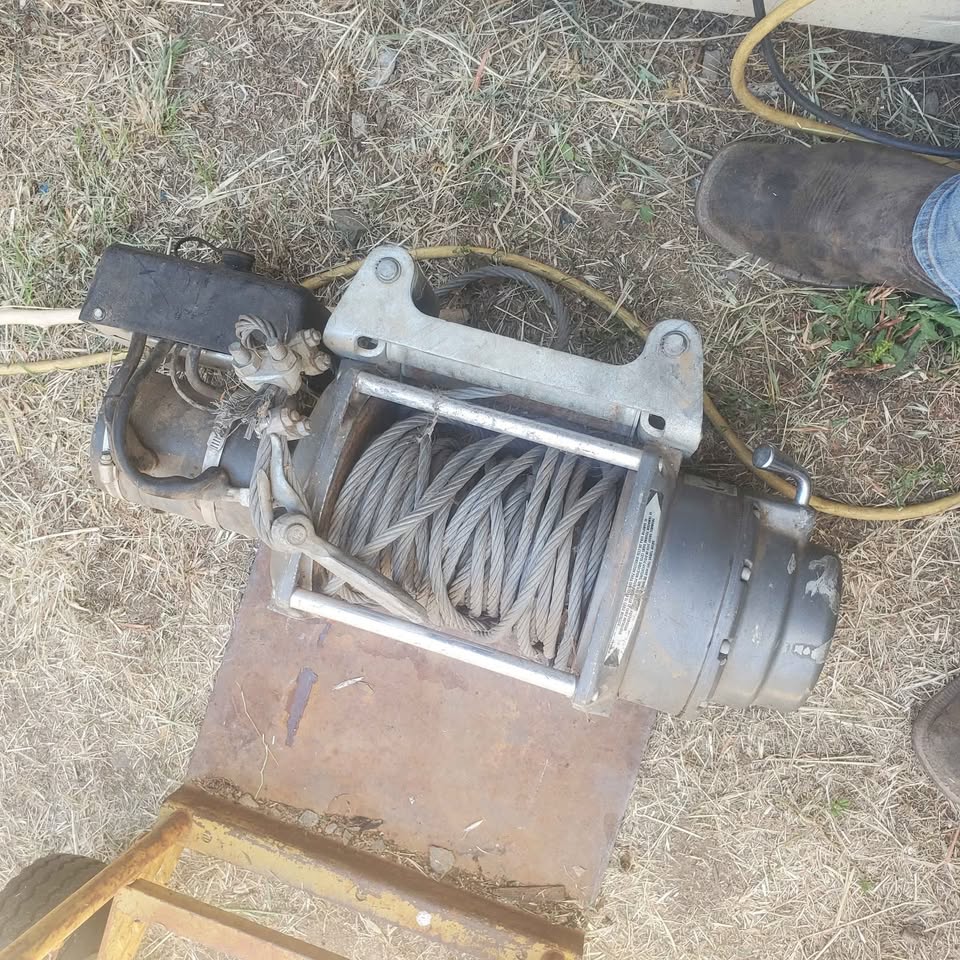 Warn winch in Soda Springs, CA (photo 2) — photo 2