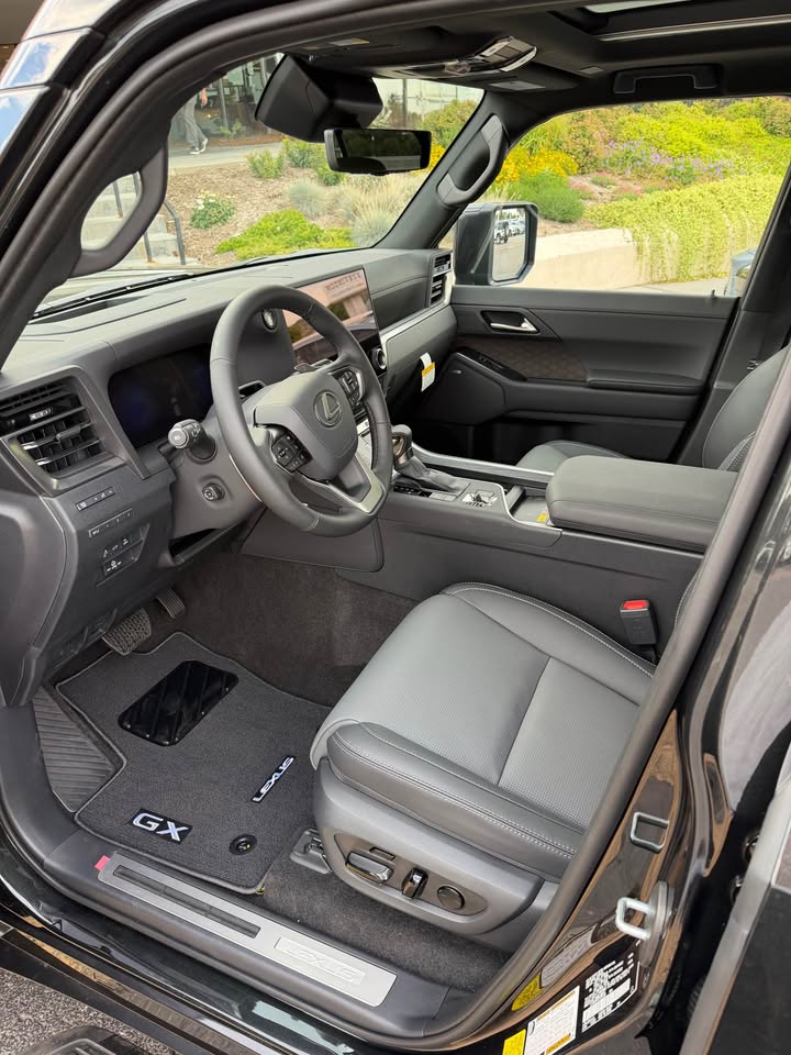 2026 Lexus Gx550 Luxury + in Denver, CO (photo 3) — photo 3