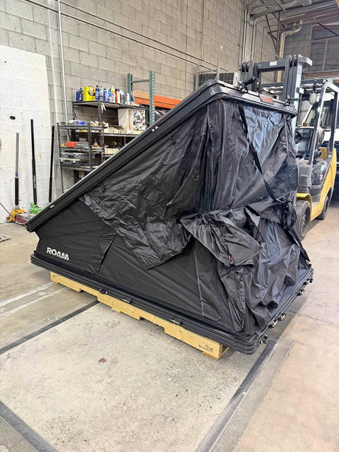 ROAM DESPERADO HARDSHELL ROOFTOP TENT