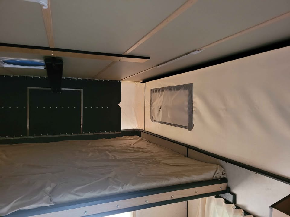 2019 Four Wheel Camper hawk (photo 7) — photo 7