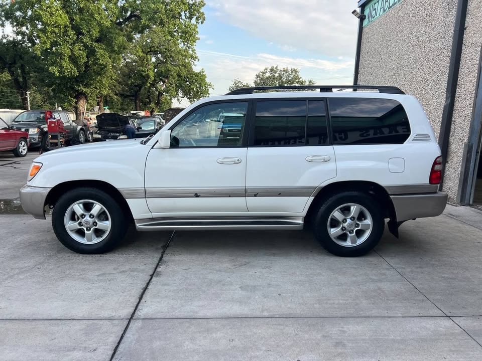 2005 Toyota Land Cruiser in Dallas, TX (photo 8) — photo 8