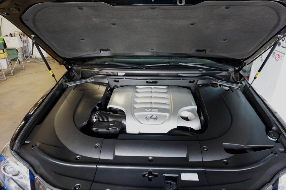 2014 Lexus LX · LX 570 Sport Utility 4D in Salt Lake City, UT (photo 10) — photo 10