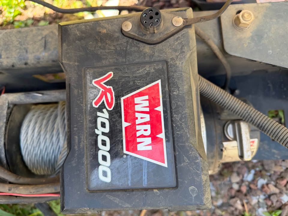 Warn VR10,000 winch & bumper protection in Clackamas, OR (photo 3)