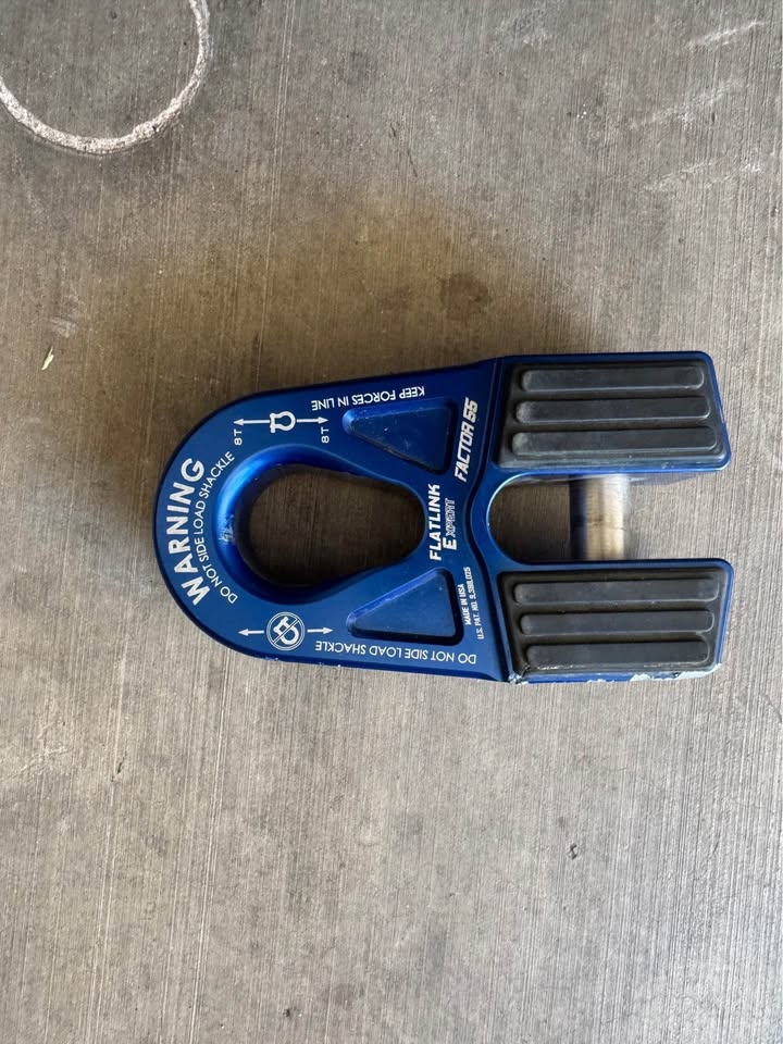 Factor 55 shackle (photo 2) — photo 2