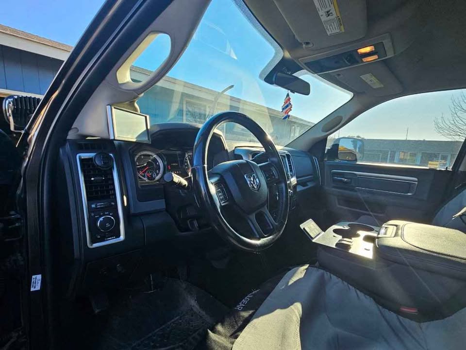 2017 Ram 2500 Crew Cab · SLT Pickup 4D 6 1/3 ft in Moses Lake, WA (photo 4)