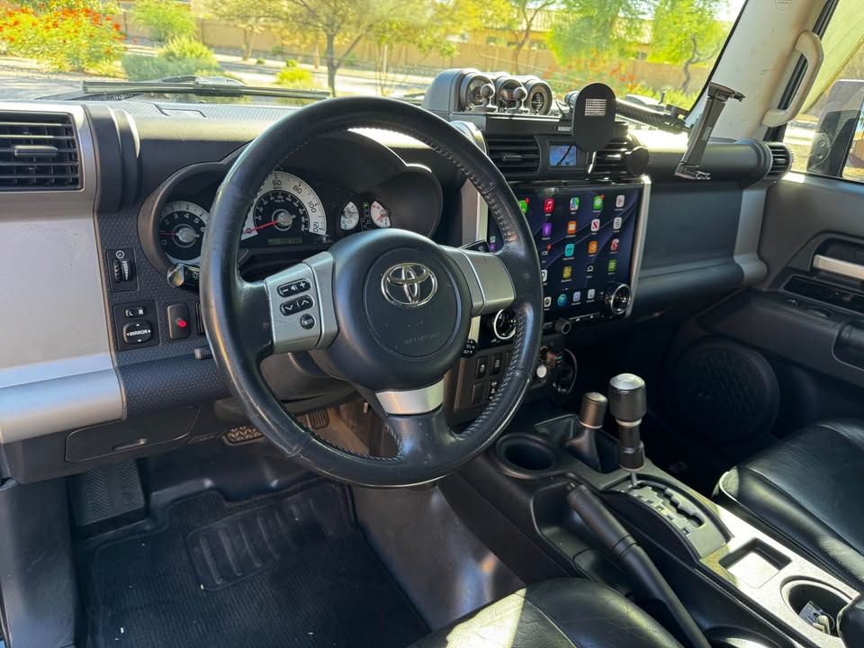 2010 Toyota FJ Cruiser in Gilbert, AZ (photo 6) — photo 6