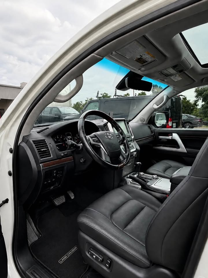 2019 Toyota Landcruiser Land Cruiser in Austin, TX (photo 6) — photo 6