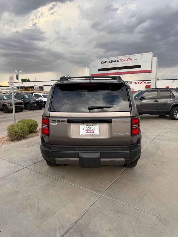 2026 Toyota Landcruiser · Base 8 (photo 8) — photo 8