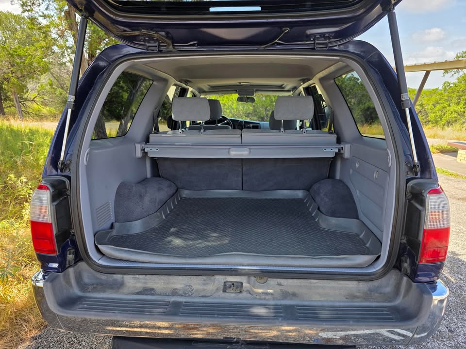 2000 Toyota 4Runner SR5 in Burnet, TX (photo 8) — photo 8