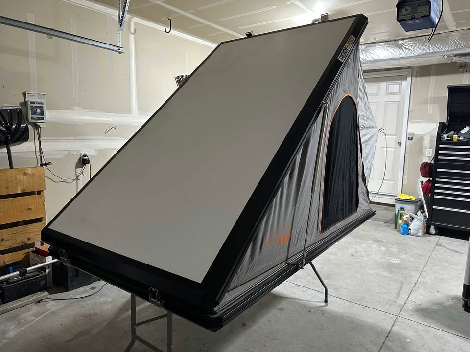 Roofnest Falcon Rooftop Tent (photo 6) — photo 6