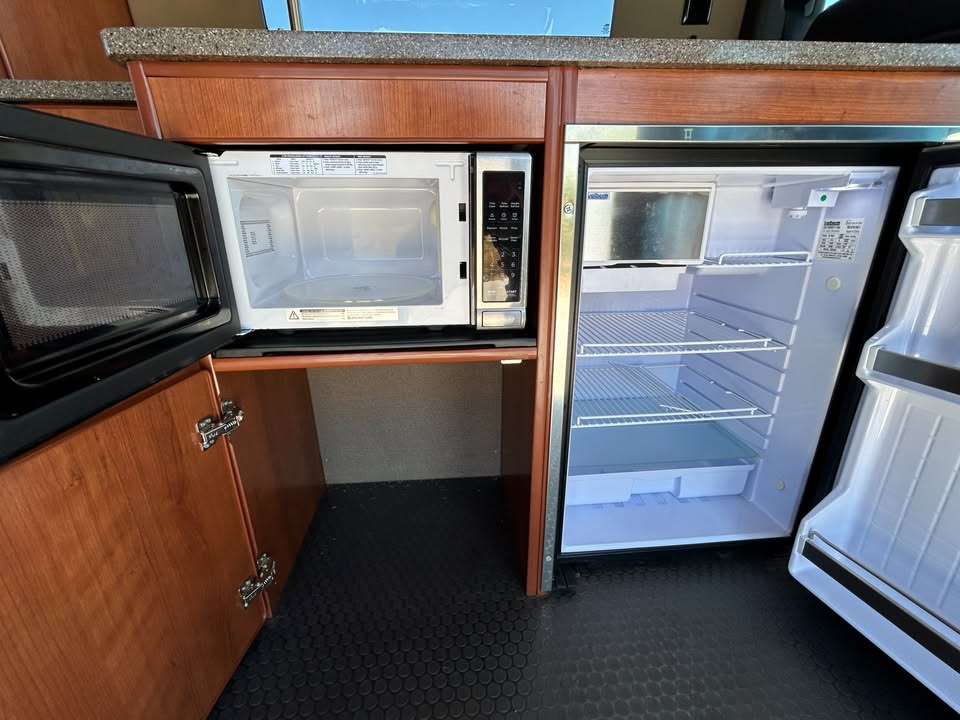 2021 Mercedes Sprinter 4x4 Sportsmobile Pop Top Camper EX-L in Gold Canyon, AZ (photo 6) — photo 6