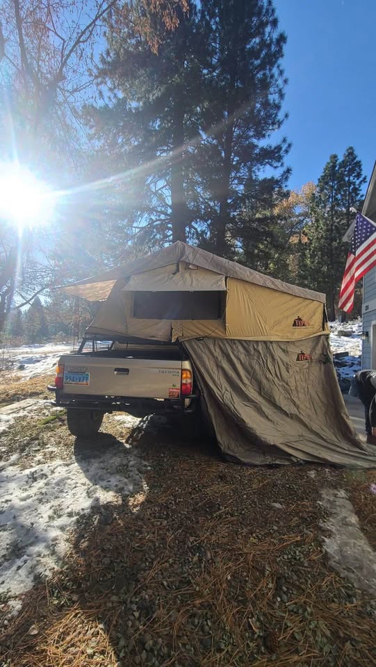 Tepui 3 Person Roof Top Tent in Gardnerville, NV (photo 2) — photo 2
