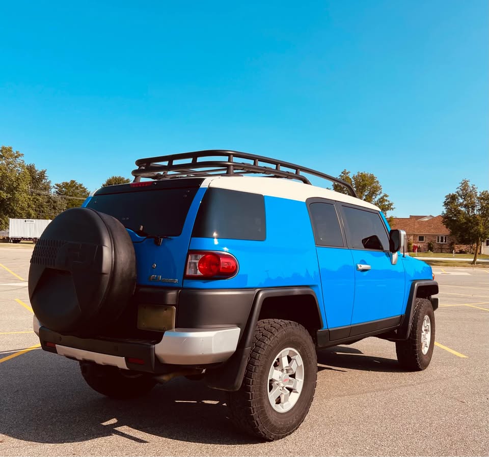 2007 Toyota FJ Cruiser · Sport Utility 2D (photo 2) — photo 2