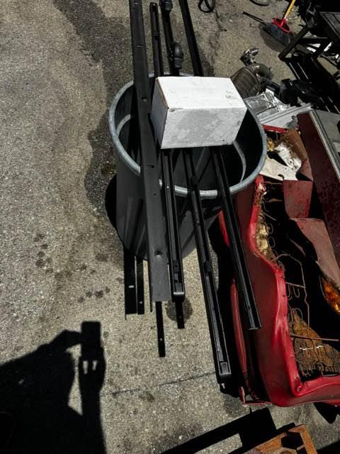 Tune Outdoor M1 Pop-Up Truck Camper w/ Integrated Solar Roof – Toyota Tacoma (photo 10) — photo 10