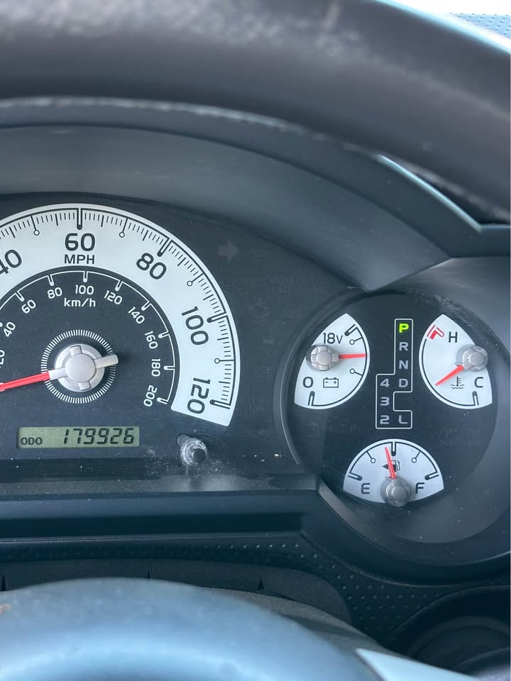 2007 Toyota FJ Cruiser · Sport Utility 2D in Denver, CO (photo 9) — photo 9