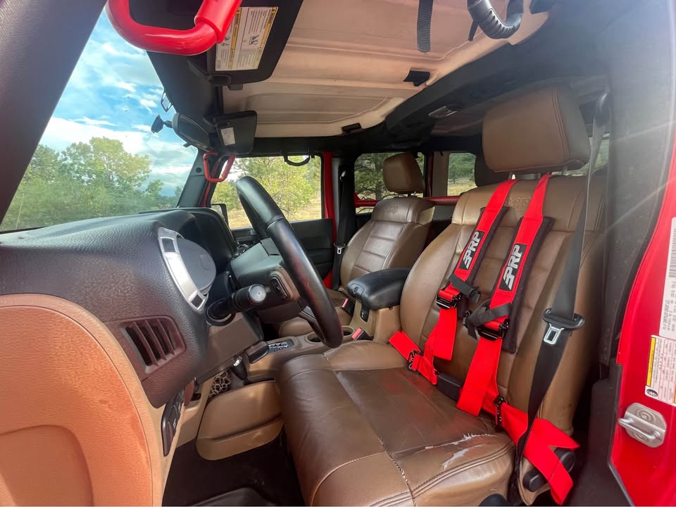 2012 Jeep Wrangler Unlimited · Rubicon Sport Utility 4D in Castle Rock, CO (photo 12) — photo 12