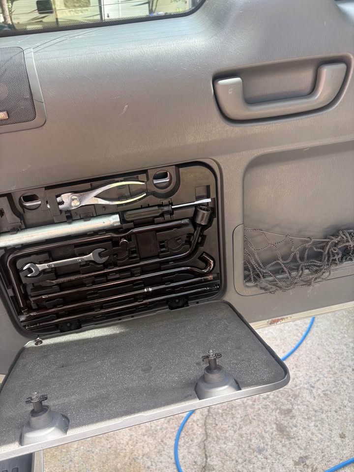 2008 Lexus GX470 (photo 8) — photo 8