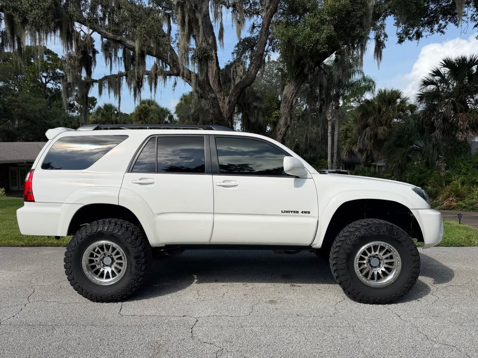 2006 Toyota 4Runner · Limited Sport Utility 4D in Maitland, FL (photo 4) — photo 4