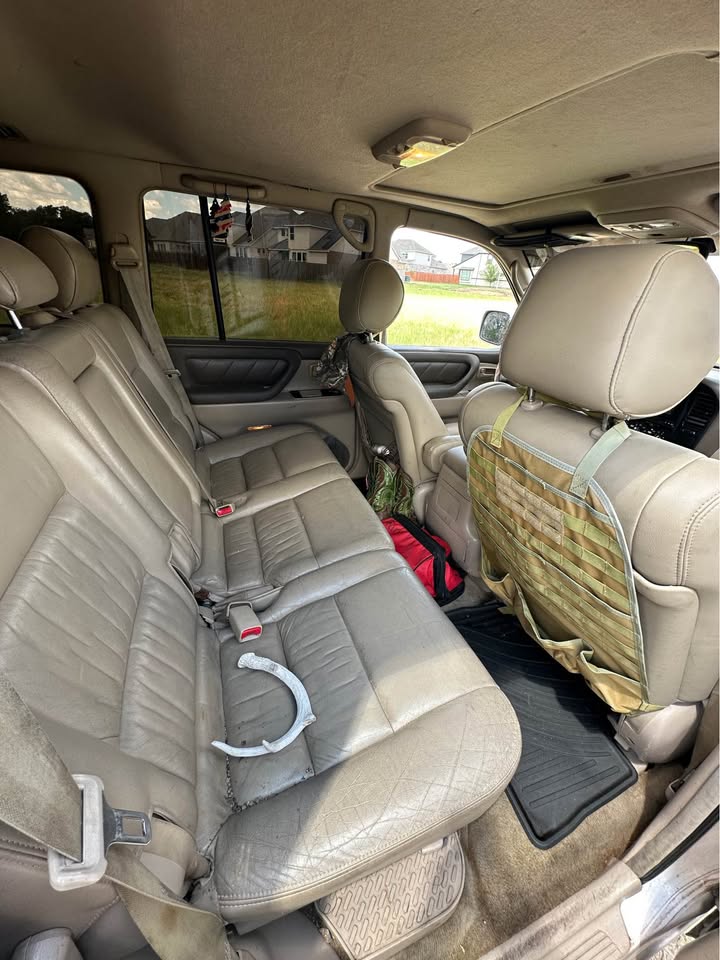 2000 Toyota Landcruiser · Sport Utility 4D in Georgetown, TX (photo 9) — photo 9