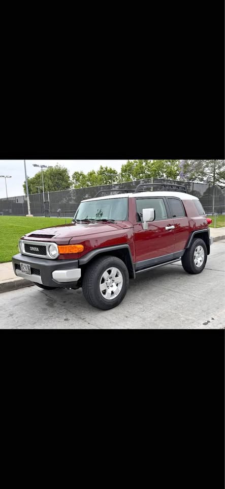 2008 Toyota FJ Cruiser · Sport Utility 2D in Somers, MT (photo 1)