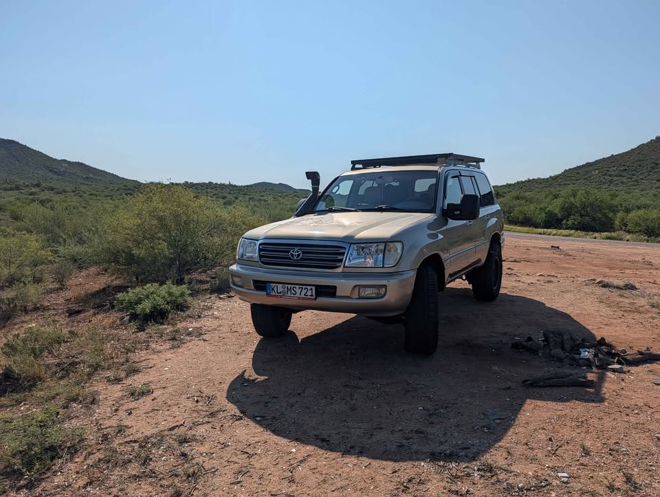 2004 Toyota Landcruiser · 100 in Tucson, AZ (photo 2) — photo 2