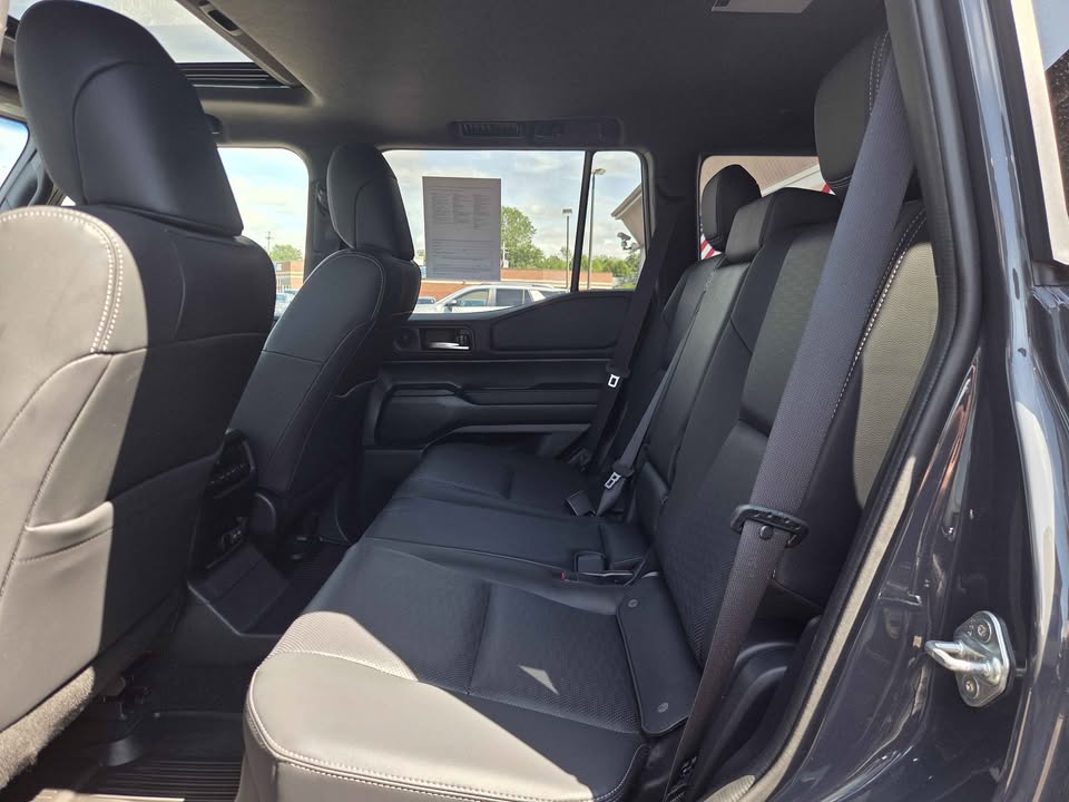 2025 Toyota Landcruiser · Sport Utility 4D in Ashtabula, OH (photo 9) — photo 9