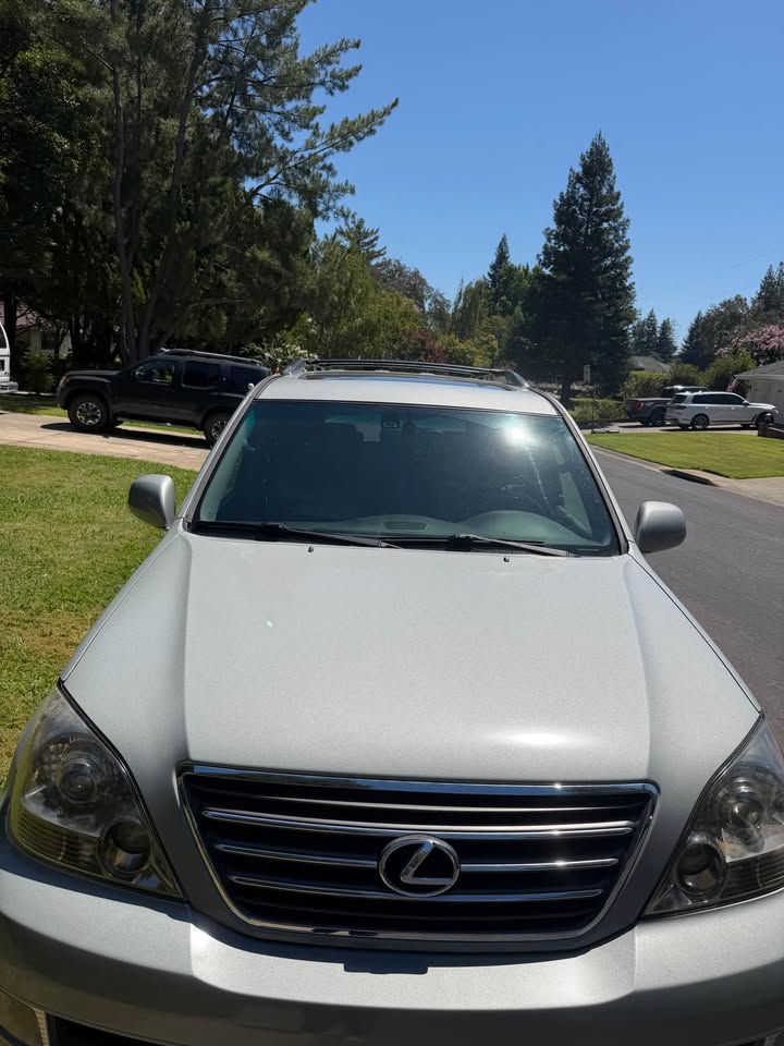 2005 Lexus GX · GX 470 Sport Utility 4D in Folsom, CA (photo 4) — photo 4