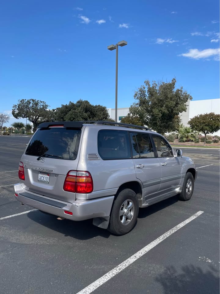 2001 Toyota Landcruiser · Sport Utility 4D in Manteca, CA (photo 9) — photo 9