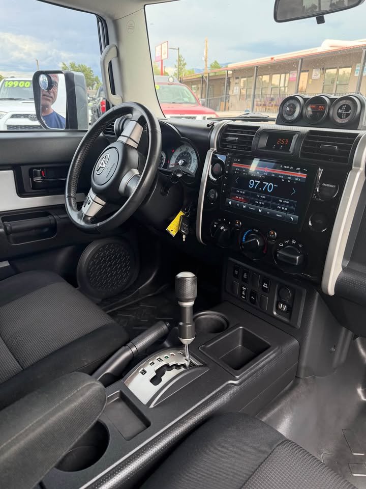 2007 Toyota FJ Cruiser · Sport Utility 2D in Albuquerque, NM (photo 12)