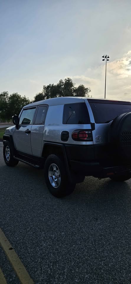2008 Toyota FJ Cruiser · Sport Utility 2D in El Monte, CA (photo 5) — photo 5