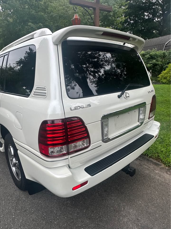 2007 Lexus LX · LX 470 Sport Utility 4D (photo 8) — photo 8