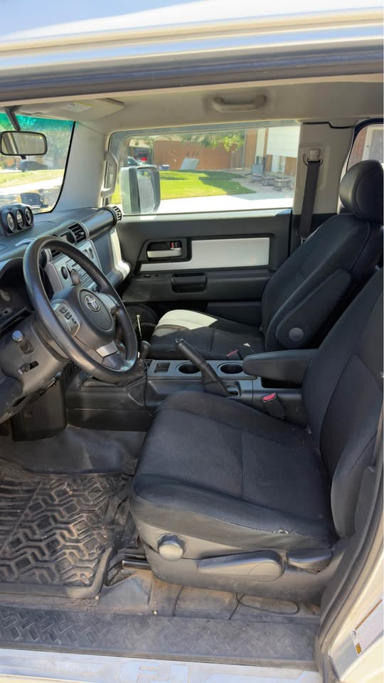 2007 Toyota FJ Cruiser · Sport Utility 2D in Lakewood, CO (photo 5) — photo 5