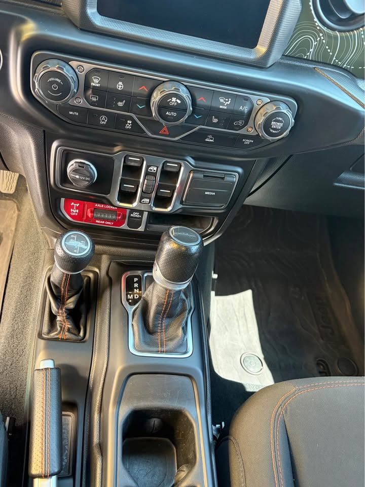 2022 Jeep gladiator Mojave (photo 5) — photo 5