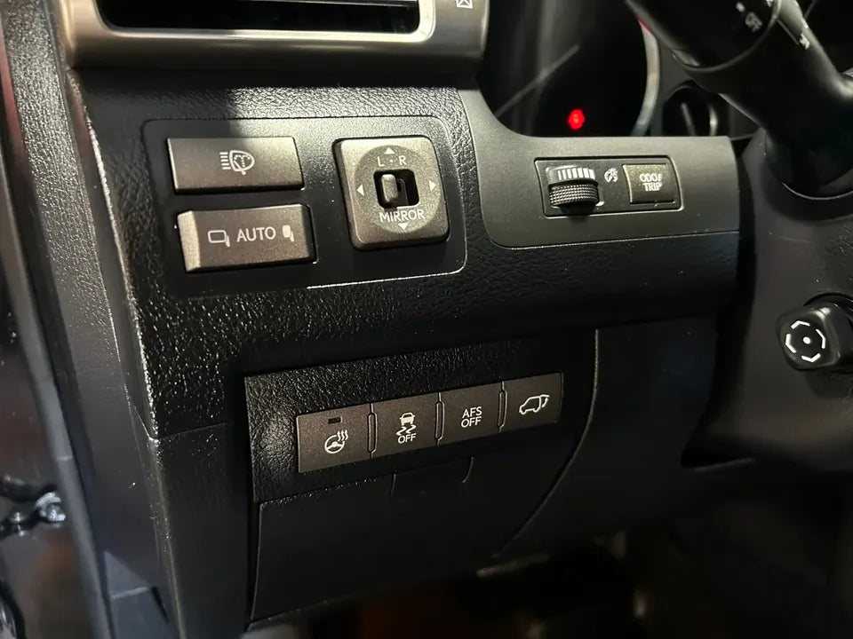 2014 Lexus LX 570 (photo 10) — photo 10