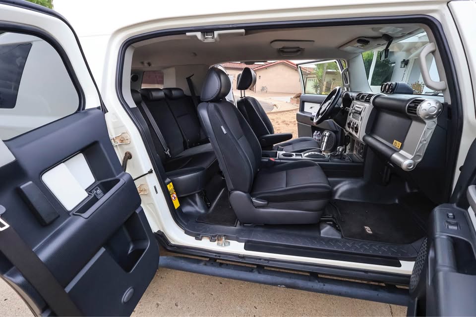 2008 Toyota FJ Cruiser in San Diego, CA (photo 7) — photo 7